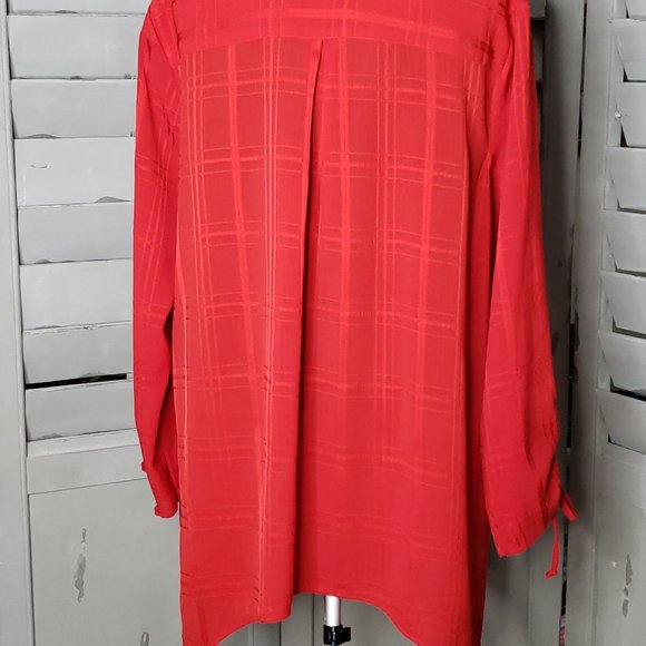 *NEW DIRECTION* STUNNING RED BLOUSE - Picture 8 of 15